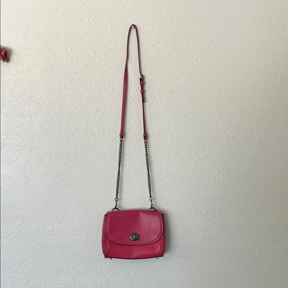 Coach Faye Pebbled Pink Leather/SuedeCrossbody Bag EUC-022
